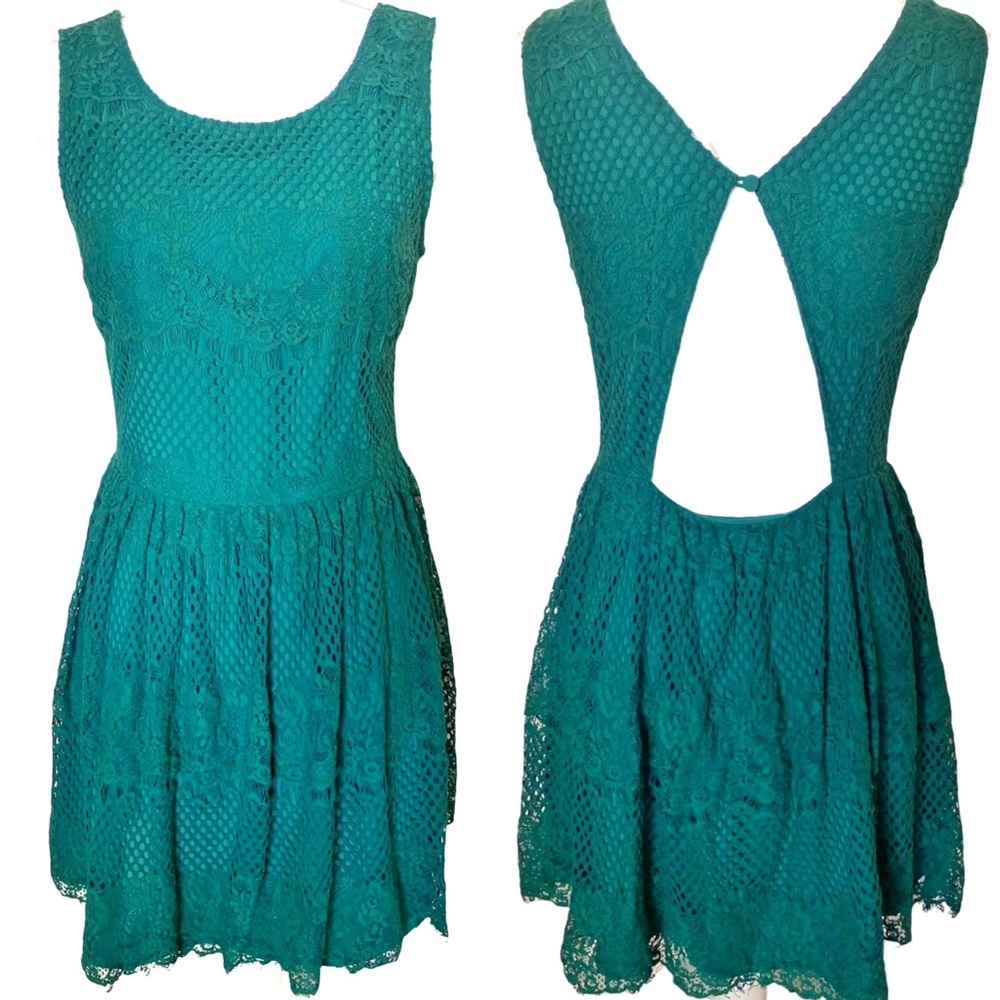 Forever 21 | Emerald Green lace Dress Size M Medium